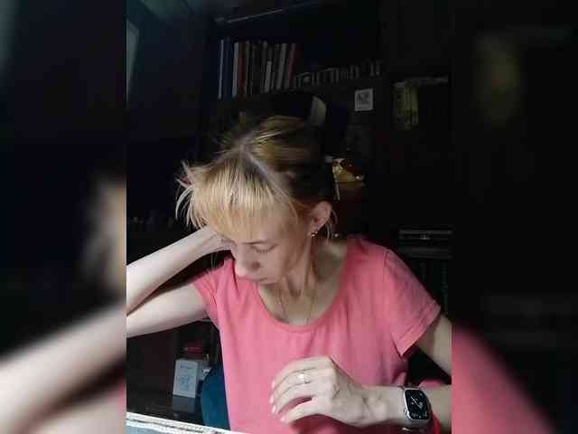 kiss_a webcam