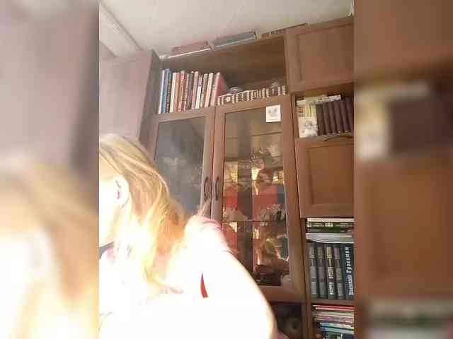 kiss_a webcam