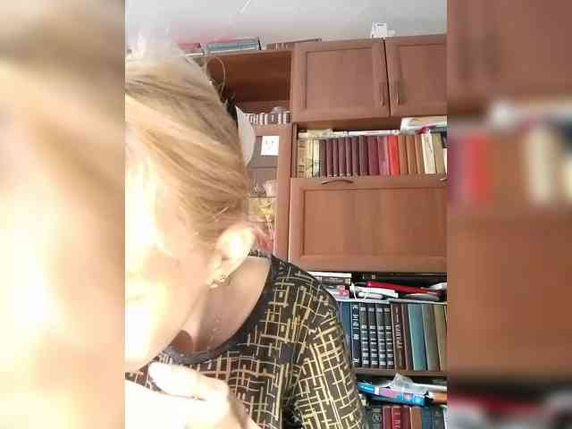 kiss_a webcam