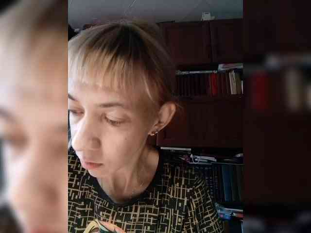 kiss_a webcam