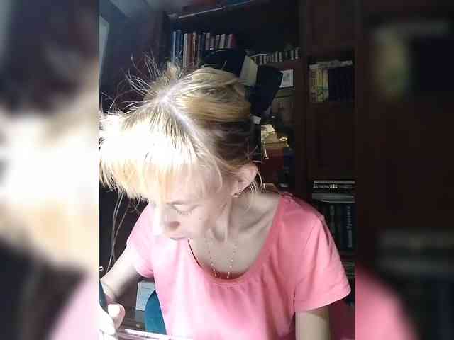 kiss_a webcam