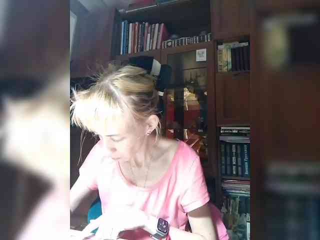 kiss_a webcam
