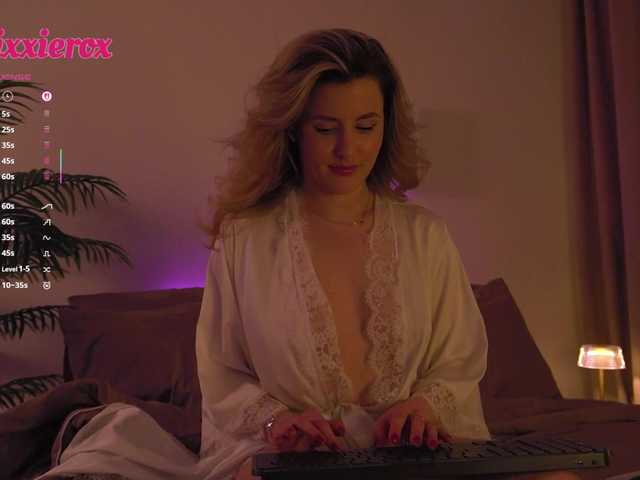 V1CTORYA's BongaCams show and profile