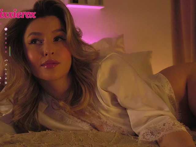 V1CTORYA's BongaCams show and profile