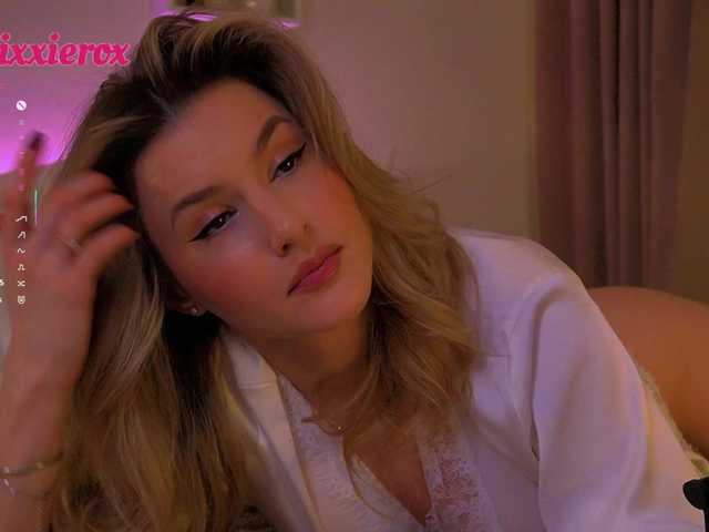 V1CTORYA's BongaCams show and profile