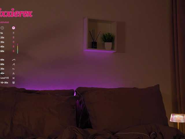 V1CTORYA's BongaCams show and profile