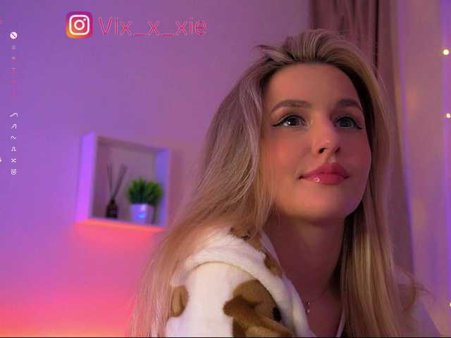 V1CTORYA's BongaCams show and profile