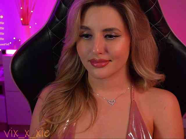 live cam online V1CTORYA