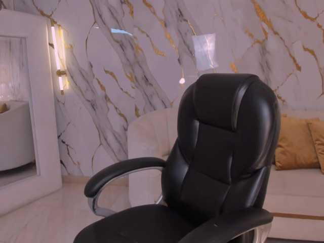 AbbyDalton's BongaCams show and profile