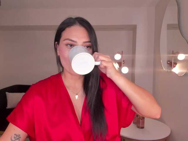 le modèle AbbyDalton est en webcam porno dans un show sur le site bongacams, il possède les tags suivants: Latino/Hispanic,Brunette,Shaved