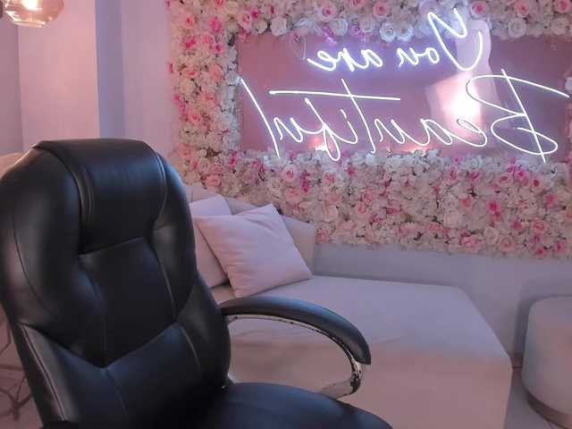 AbbyDalton's BongaCams show and profile