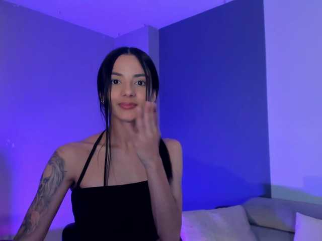 HannahJames's BongaCams show and profile