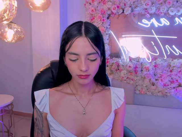 HannahJames's BongaCams show and profile