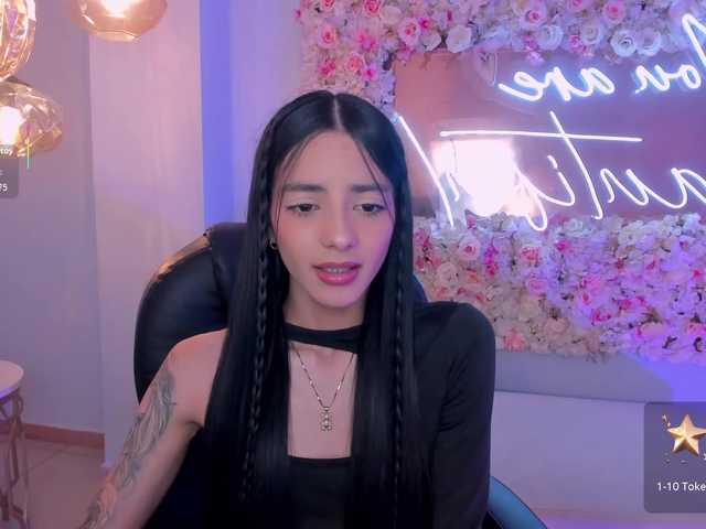 HannahJames's BongaCams show and profile