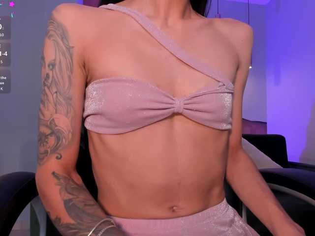 HannahJames's BongaCams show and profile