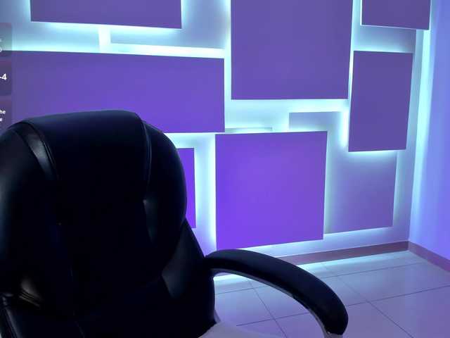 HannahJames's BongaCams show and profile