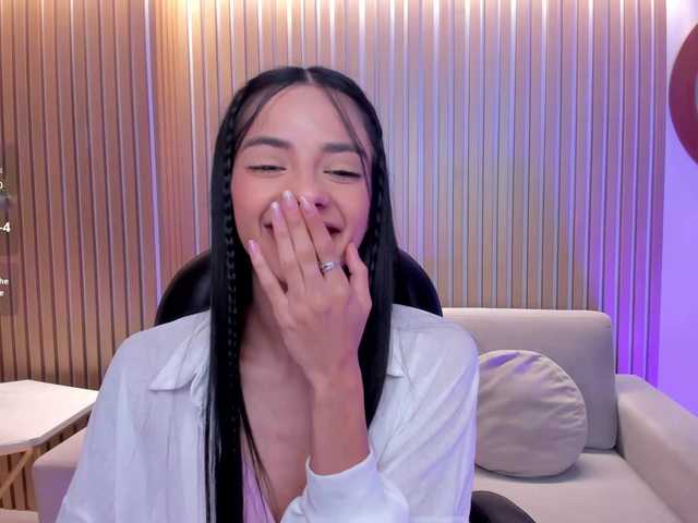 HannahJames's BongaCams show and profile