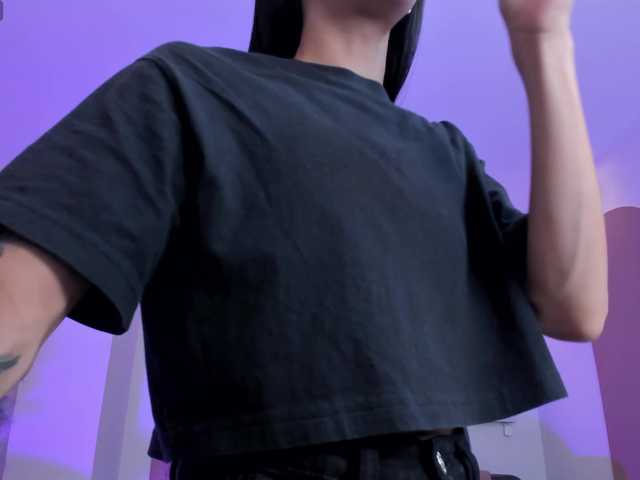 HannahJames's BongaCams show and profile