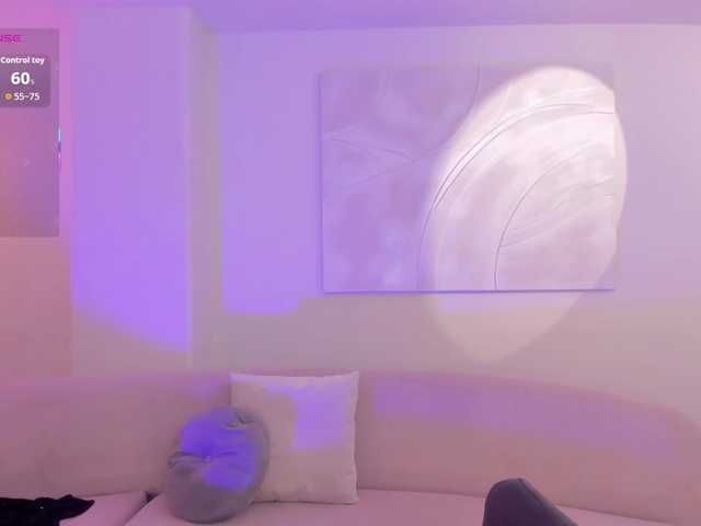 HannahJames's BongaCams show and profile