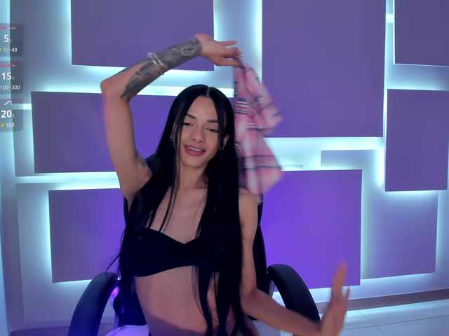 HannahJames's BongaCams show and profile