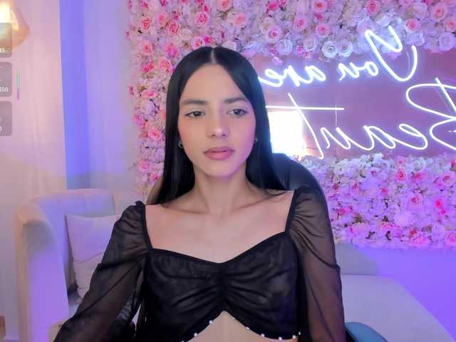 HannahJames's BongaCams show and profile