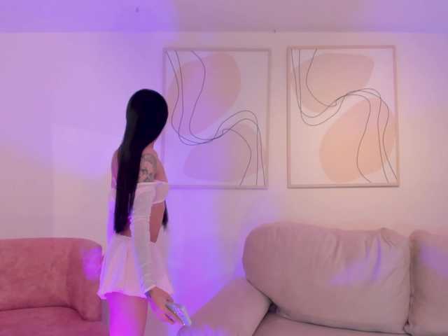 HannahJames's BongaCams show and profile