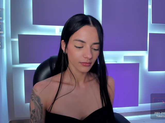 HannahJames's BongaCams show and profile