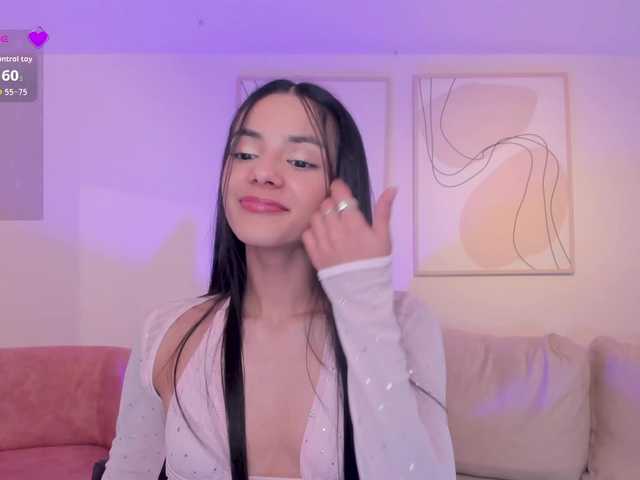 HannahJames's BongaCams show and profile