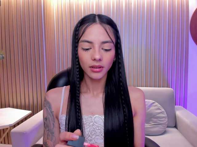 HannahJames's BongaCams show and profile