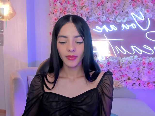 HannahJames's BongaCams show and profile