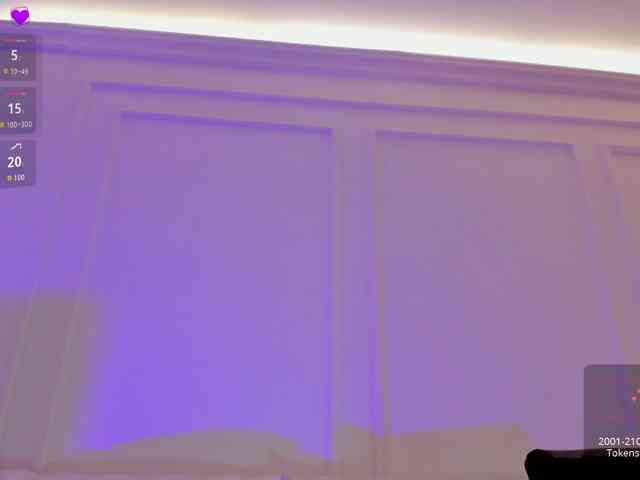 HannahJames Live Webcam on BongaCams