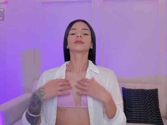 HannahJames Live Webcam on BongaCams