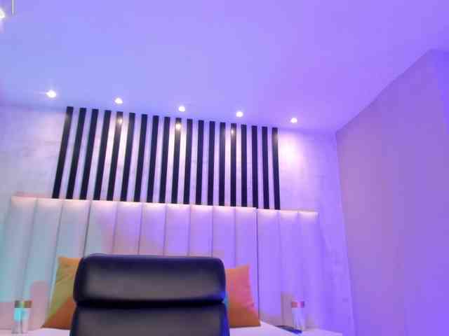 EveBenson webcam