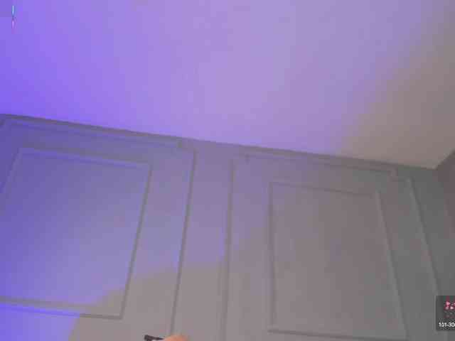 EveBenson webcam