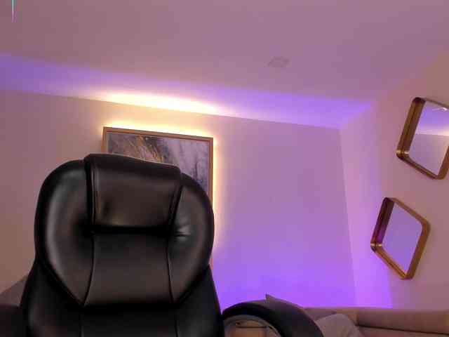 EveBenson webcam