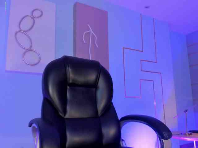EveBenson webcam