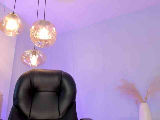EveBenson webcam