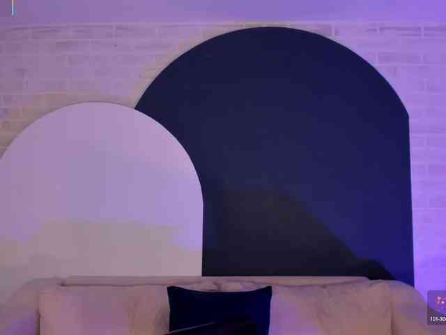 EveBenson webcam