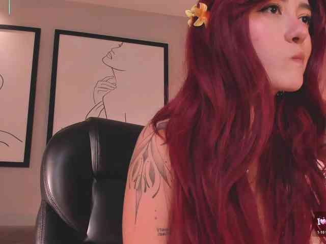 EveBenson webcam