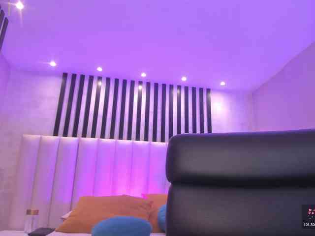 EveBenson webcam