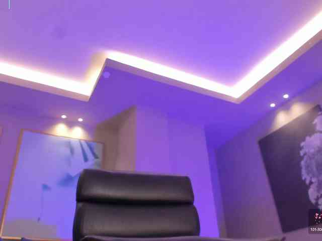 EveBenson webcam
