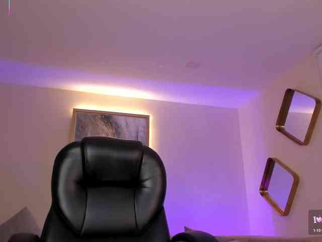 EveBenson webcam