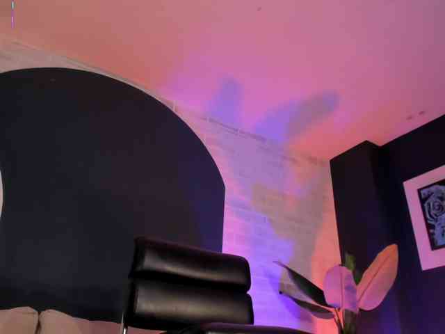 EveBenson webcam