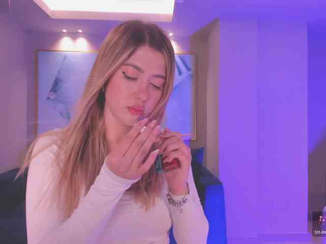 online live sex chat EveBenson