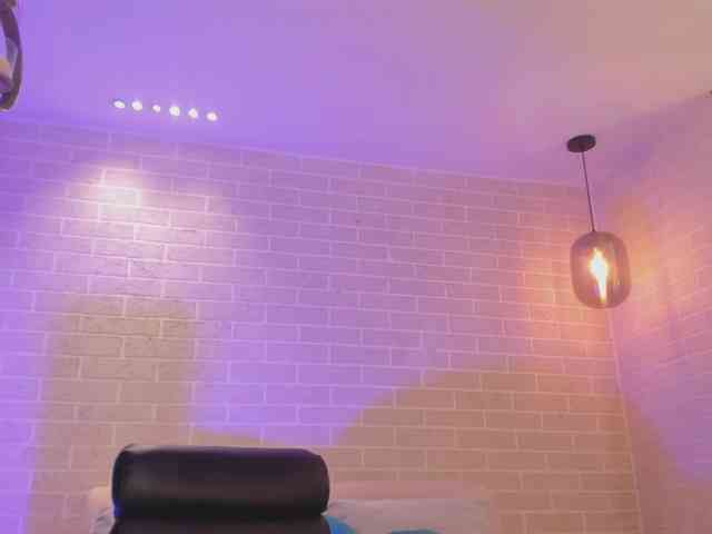 EveBenson webcam