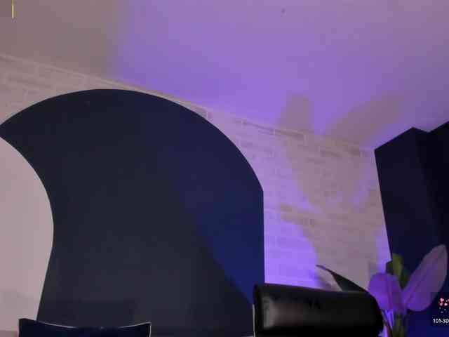 EveBenson webcam