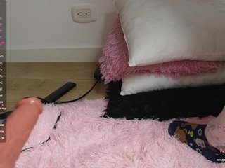 Kitty-Roses Porn Show