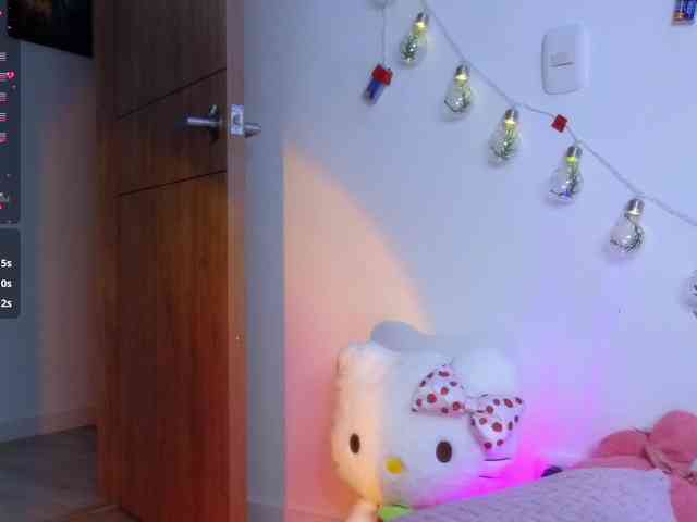Kitty-Roses webcam