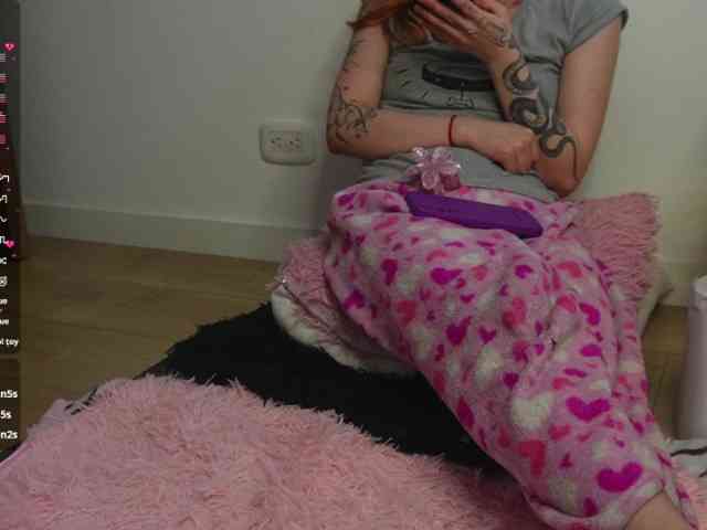 Kitty-Roses webcam