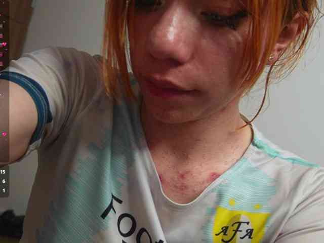 Kitty-Roses webcam